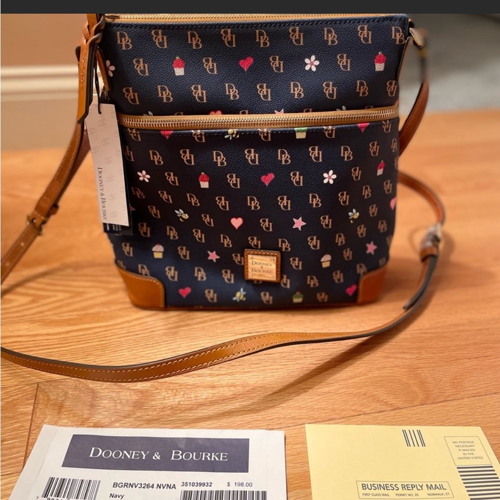 NWT Dooney and Bourke Large Crossbody
